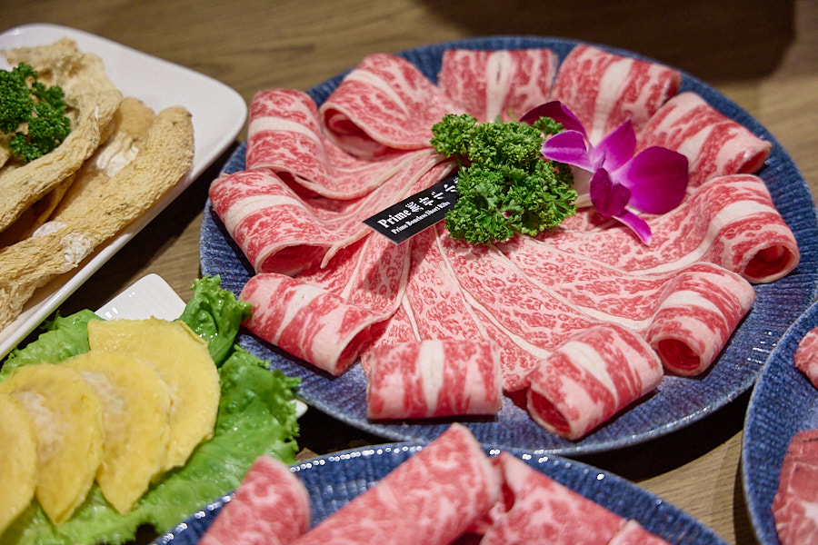 【台北信義】君曜雞湯|新開幕黃金雞湯推薦,限定活動聖誕女郎陪你歡樂用餐,跨年尾牙春酒唱KTV聚餐用餐推薦 - 第36張圖 【台北信義】君曜雞湯|新開幕黃金雞湯推薦,限定活動聖誕女郎陪你歡樂用餐,跨年尾牙春酒唱KTV聚餐用餐推薦