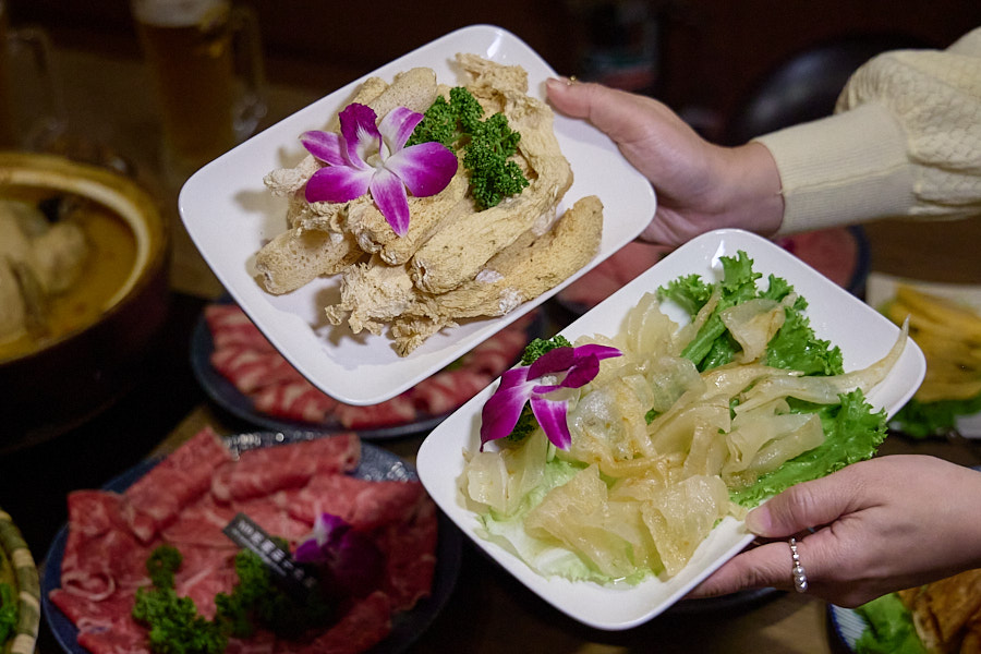 【台北信義】君曜雞湯|新開幕黃金雞湯推薦,限定活動聖誕女郎陪你歡樂用餐,跨年尾牙春酒唱KTV聚餐用餐推薦 - 第46張圖 【台北信義】君曜雞湯|新開幕黃金雞湯推薦,限定活動聖誕女郎陪你歡樂用餐,跨年尾牙春酒唱KTV聚餐用餐推薦