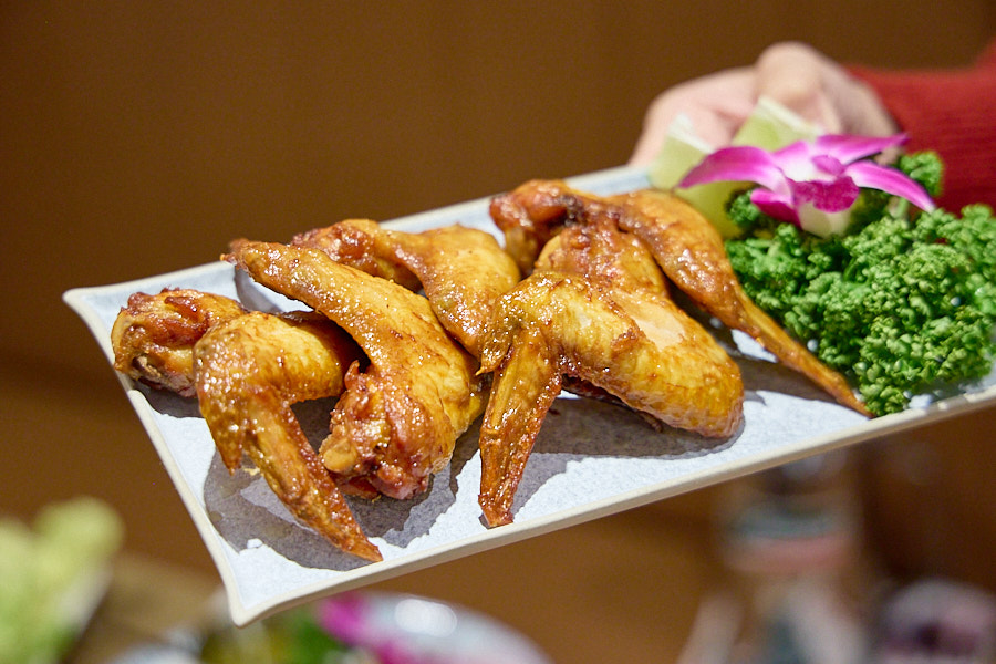 【台北信義】君曜雞湯|新開幕黃金雞湯推薦,限定活動聖誕女郎陪你歡樂用餐,跨年尾牙春酒唱KTV聚餐用餐推薦 - 第52張圖 【台北信義】君曜雞湯|新開幕黃金雞湯推薦,限定活動聖誕女郎陪你歡樂用餐,跨年尾牙春酒唱KTV聚餐用餐推薦