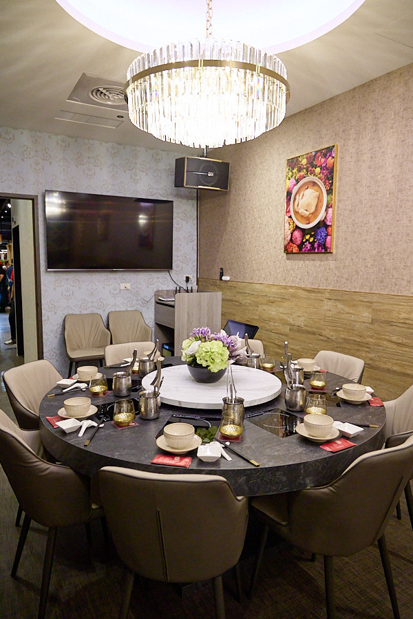 【台北信義】君曜雞湯|新開幕黃金雞湯推薦,限定活動聖誕女郎陪你歡樂用餐,跨年尾牙春酒唱KTV聚餐用餐推薦 - 第70張圖 【台北信義】君曜雞湯|新開幕黃金雞湯推薦,限定活動聖誕女郎陪你歡樂用餐,跨年尾牙春酒唱KTV聚餐用餐推薦