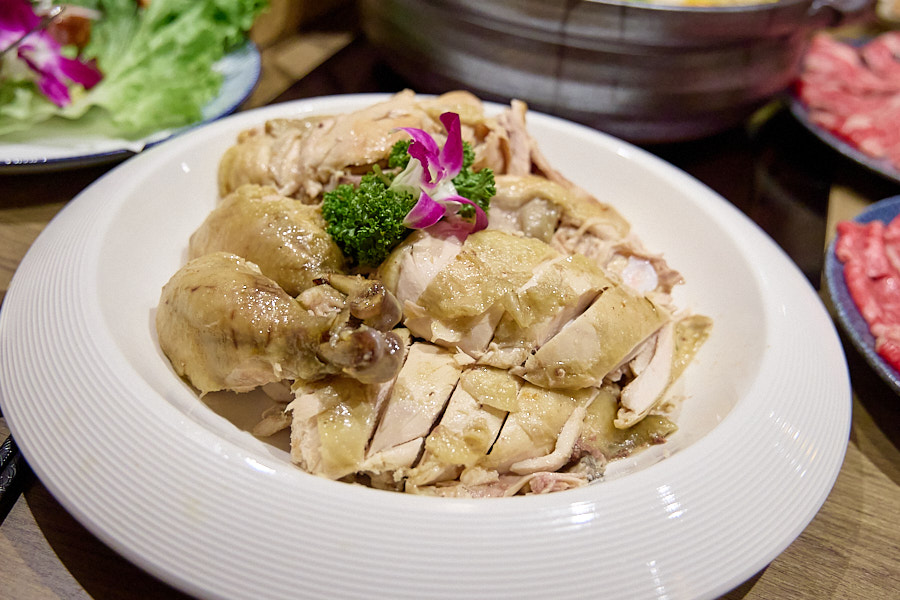 【台北信義】君曜雞湯|新開幕黃金雞湯推薦,限定活動聖誕女郎陪你歡樂用餐,跨年尾牙春酒唱KTV聚餐用餐推薦 - 第45張圖 【台北信義】君曜雞湯|新開幕黃金雞湯推薦,限定活動聖誕女郎陪你歡樂用餐,跨年尾牙春酒唱KTV聚餐用餐推薦