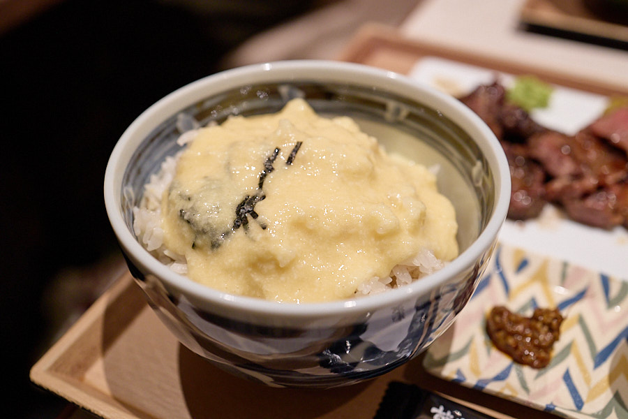 【台北信義】牛舌佑介 台北時代店｜乾杯集團 炭火燒牛舌定食品牌，三種牛舌多汁好吃CP值跟日本吃到的差不多