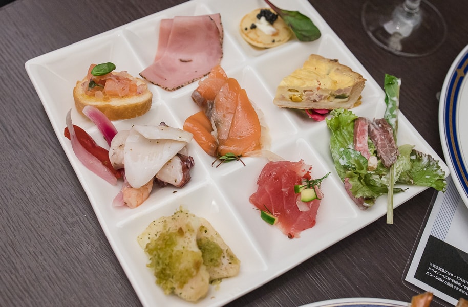 【日本大阪】Sky Dining 256 Stargate｜蟹腳牛排高空景觀吃到飽餐廳，近臨空城OUTLET及泉佐野
