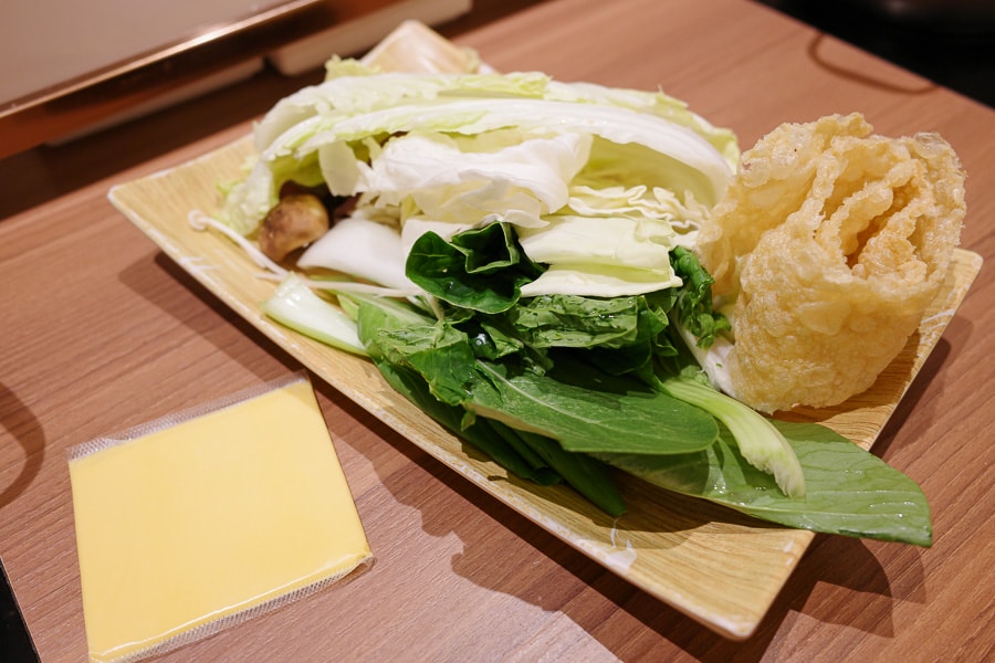 【台北中山】加分昆布鍋物食べ放題新生店｜蔬菜鍋物自助吧吃到飽，近林森北路、華山1914文化創意產業園區宵夜吃火鍋推薦