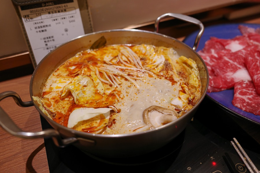 【台北中山】加分昆布鍋物食べ放題新生店｜蔬菜鍋物自助吧吃到飽，近林森北路、華山1914文化創意產業園區宵夜吃火鍋推薦