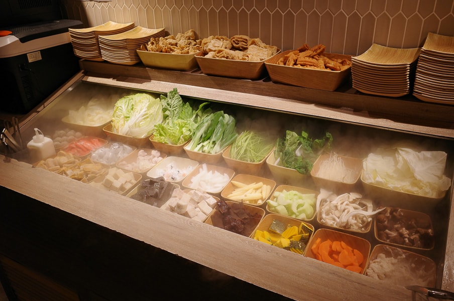 【台北中山】加分昆布鍋物食べ放題新生店｜蔬菜鍋物自助吧吃到飽，近林森北路、華山1914文化創意產業園區宵夜吃火鍋推薦