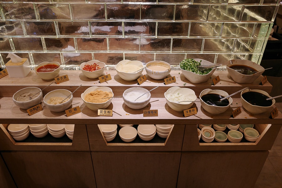【台北中山】加分昆布鍋物食べ放題新生店｜蔬菜鍋物自助吧吃到飽，近林森北路、華山1914文化創意產業園區宵夜吃火鍋推薦