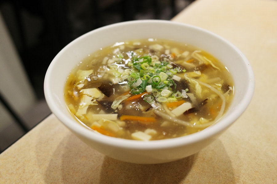 【台北松山】亓家蒸餃｜台北最好吃的蒸餃，已搬家到光復南路，近大巨蛋、松菸誠品，外國人觀光客推薦美食