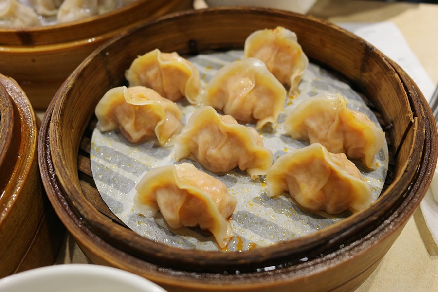 【台北松山】亓家蒸餃｜台北最好吃的蒸餃，已搬家到光復南路，近大巨蛋、松菸誠品，外國人觀光客推薦美食