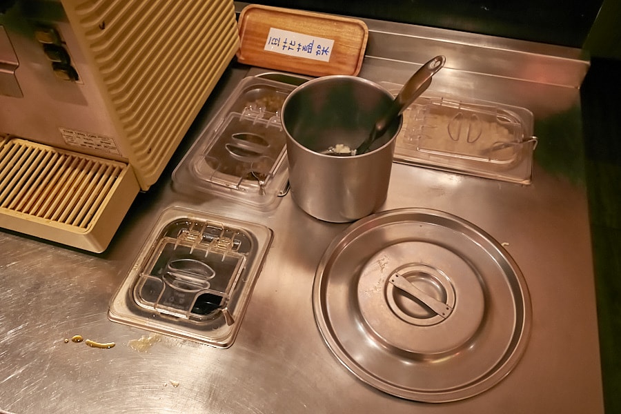 【台北松山】富善雞湯麵舖松山光復店｜人氣排隊美食推薦金黃雞湯，內用豆花冰淇淋飲料吃到飽，中和三重萬華也吃得到
