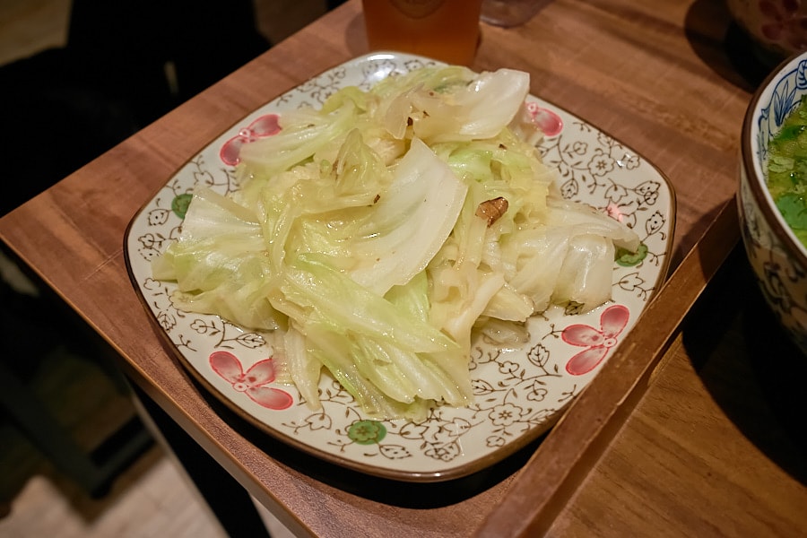 【台北松山】富善雞湯麵舖松山光復店｜人氣排隊美食推薦金黃雞湯，內用豆花冰淇淋飲料吃到飽，中和三重萬華也吃得到